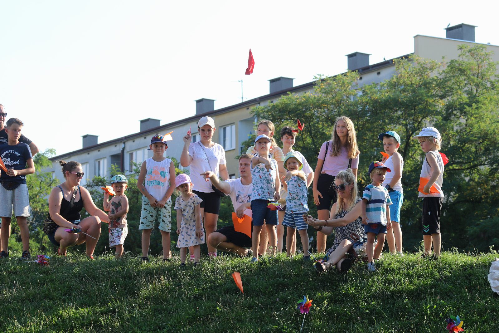 Teatralny Piknik Sąsiedzki na legnickich Piekarach    	