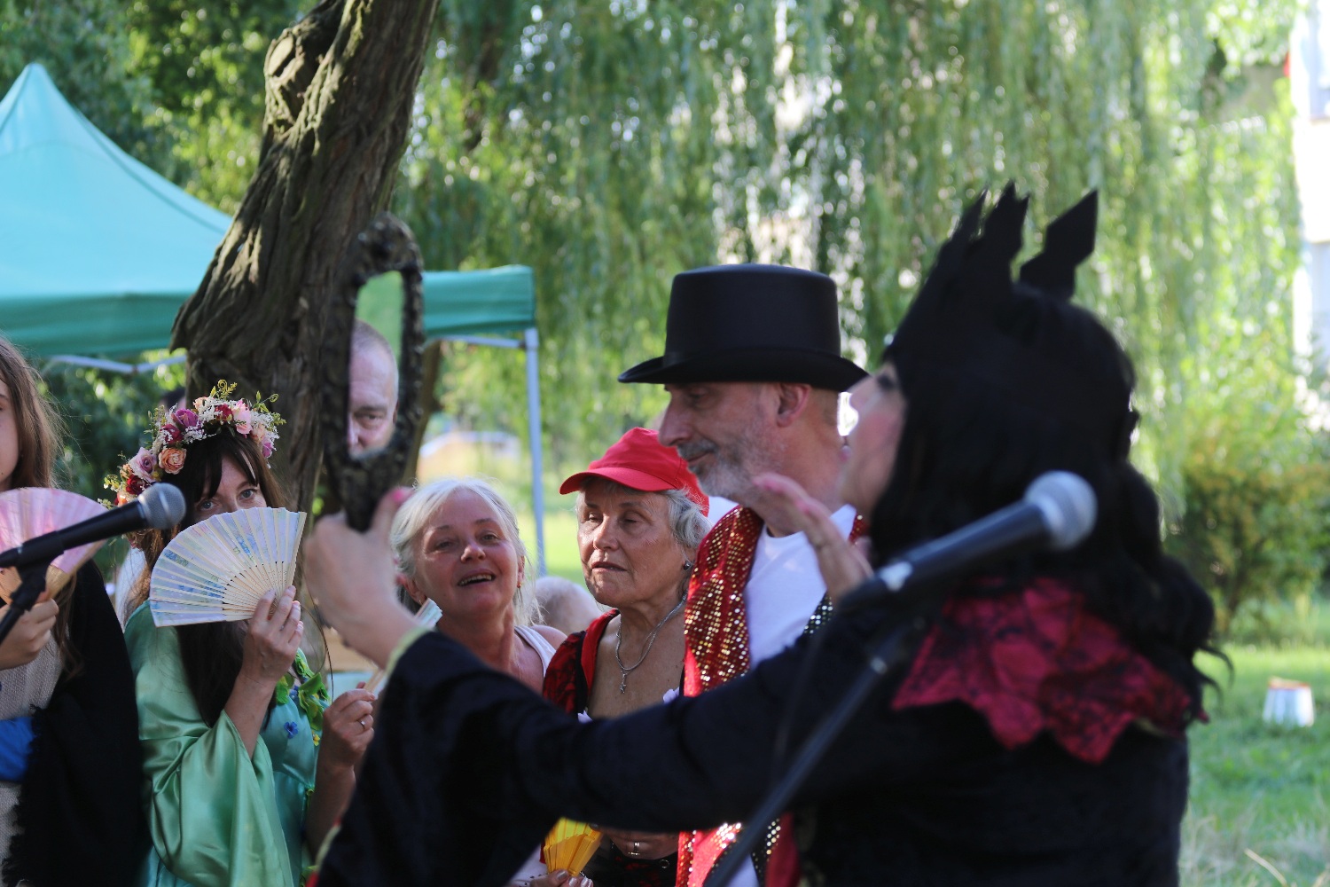 Teatralny Piknik Sąsiedzki na legnickich Piekarach    	