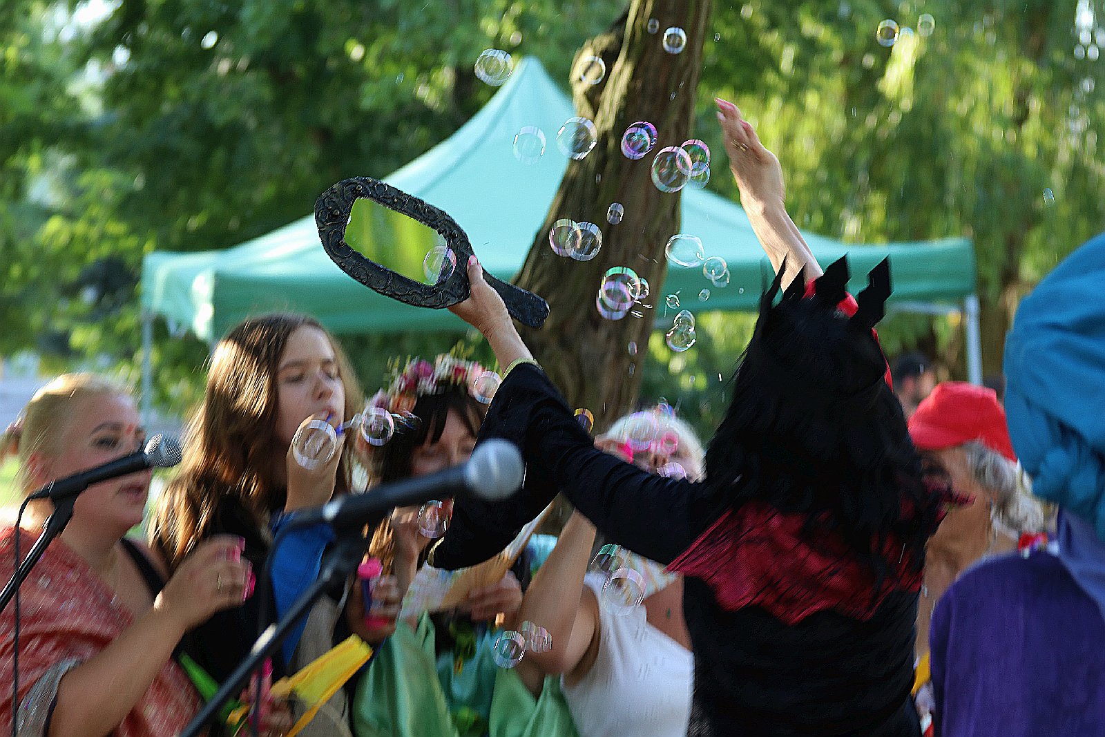 Teatralny Piknik Sąsiedzki na legnickich Piekarach    	