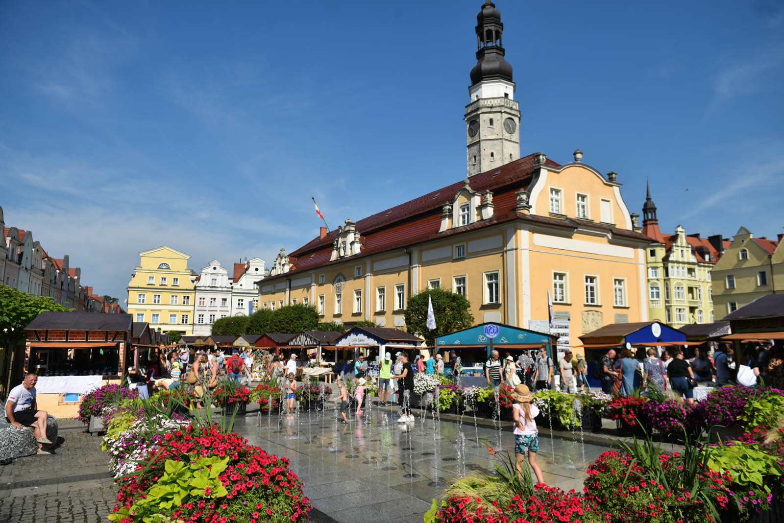 Porcelanowe cudeńka można znaleźć w Bolesławcu