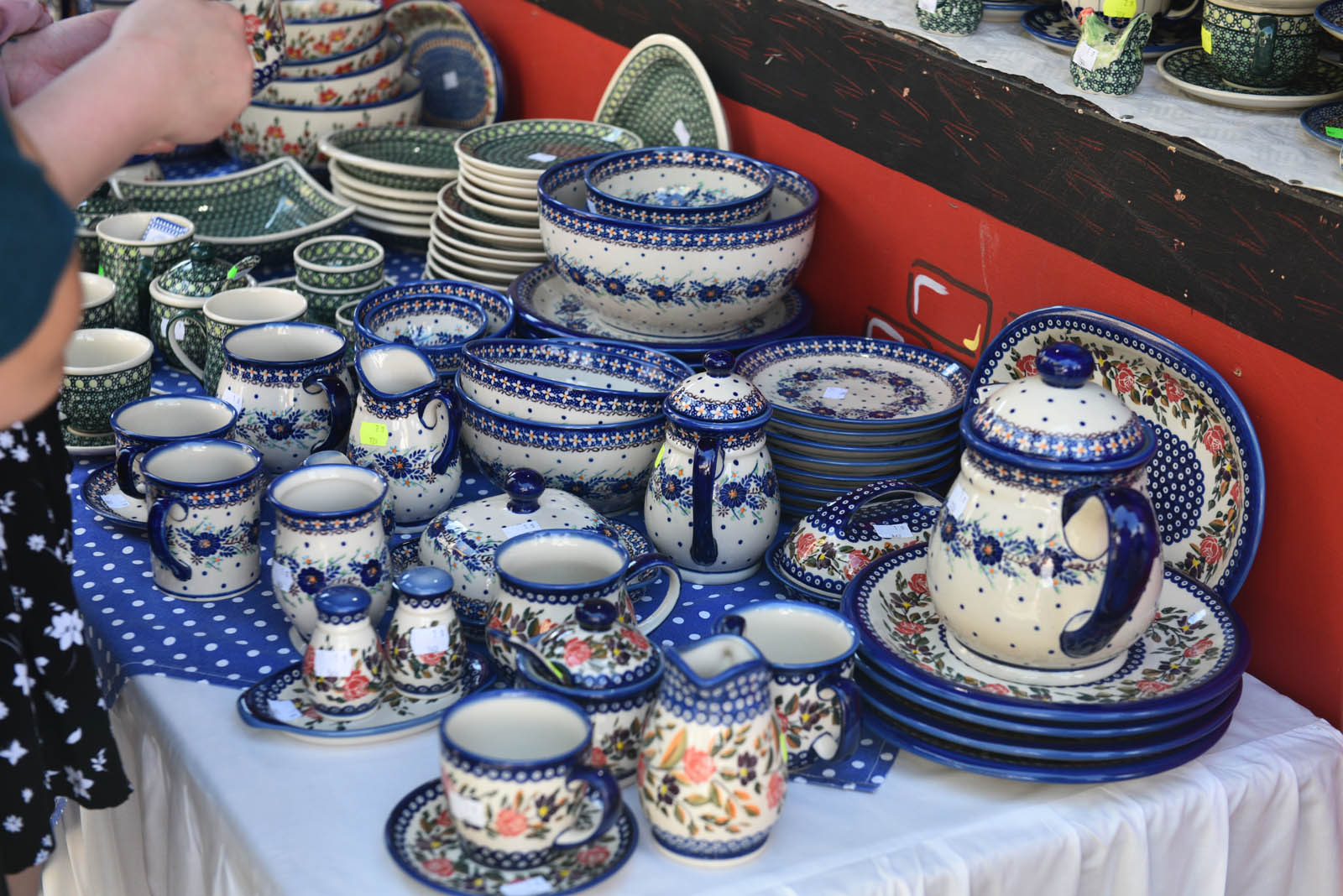 Porcelanowe cudeńka można znaleźć w Bolesławcu