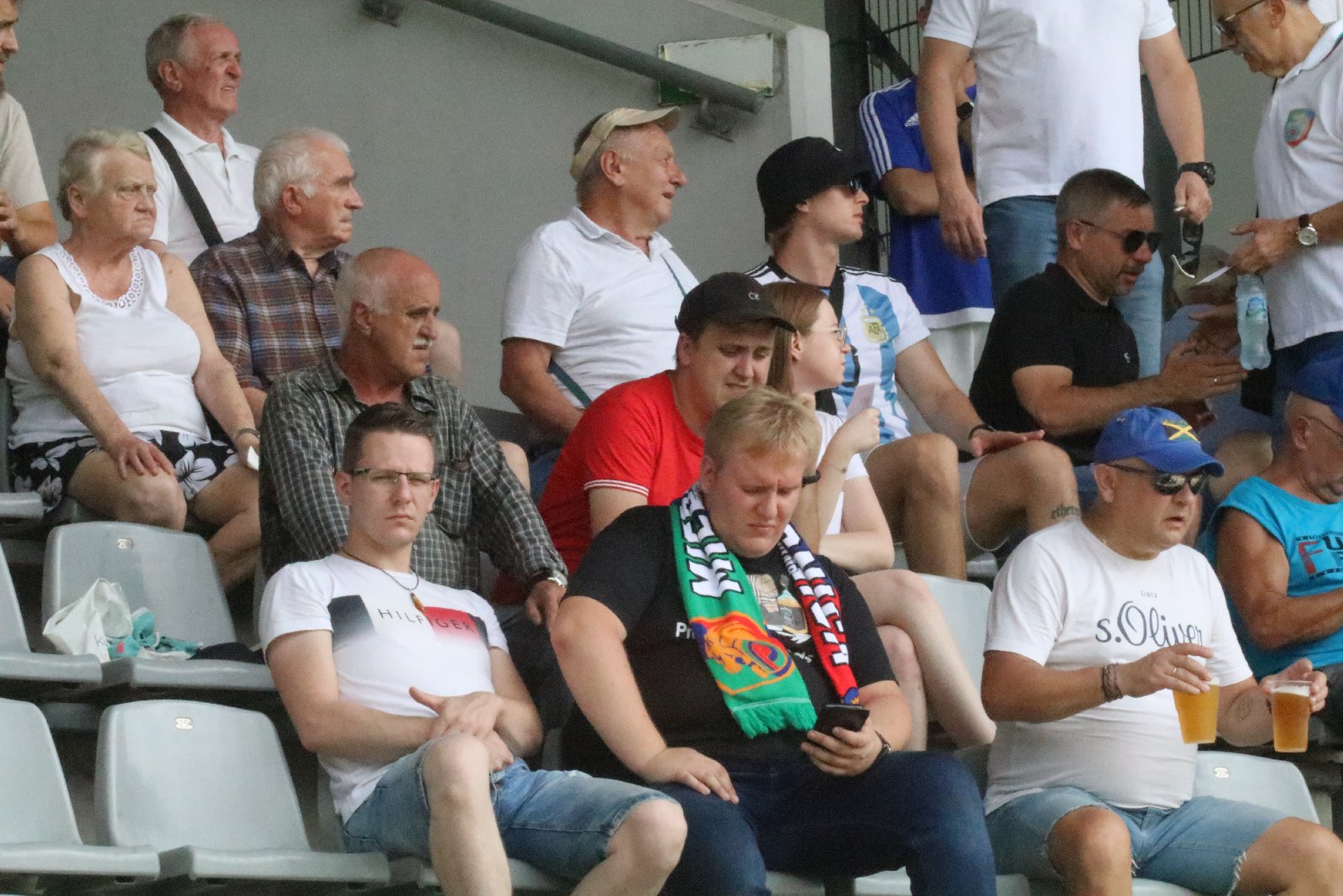 Ponad trzy i pół tysiąca kibiców Miedzi na meczu ze Stalą