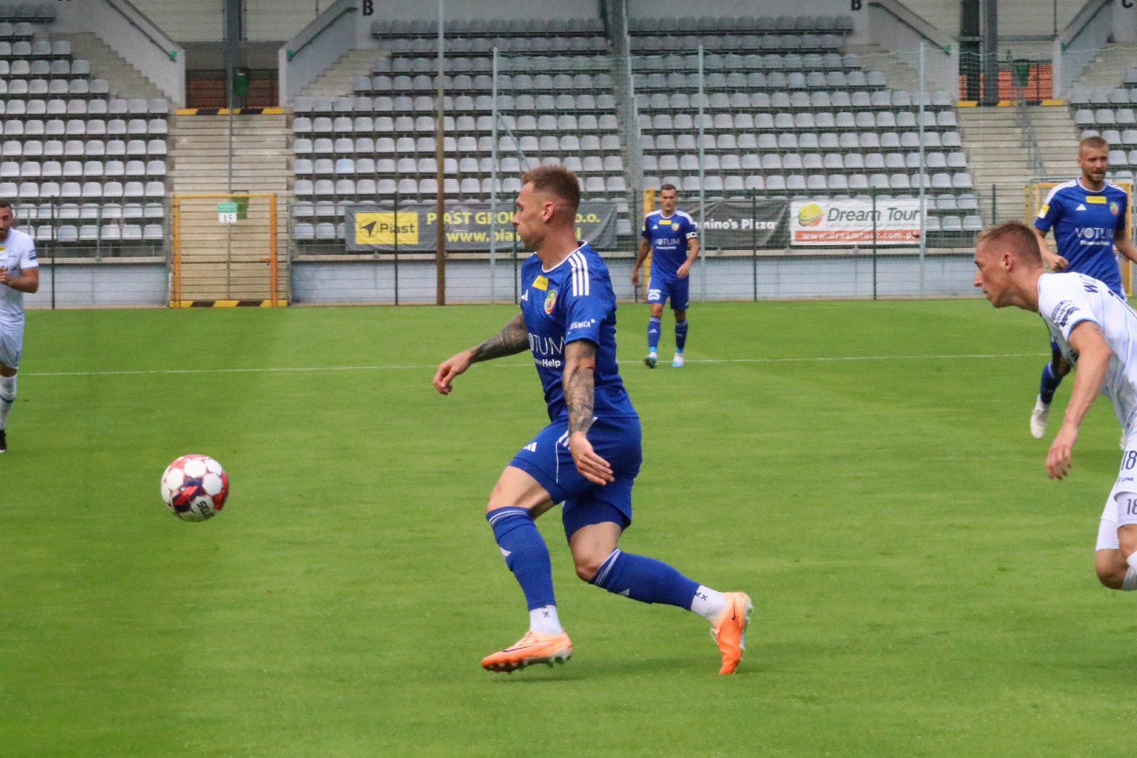 Miedź wygrywa ze Stalą Rzeszów i zostaje liderem 1. Ligi