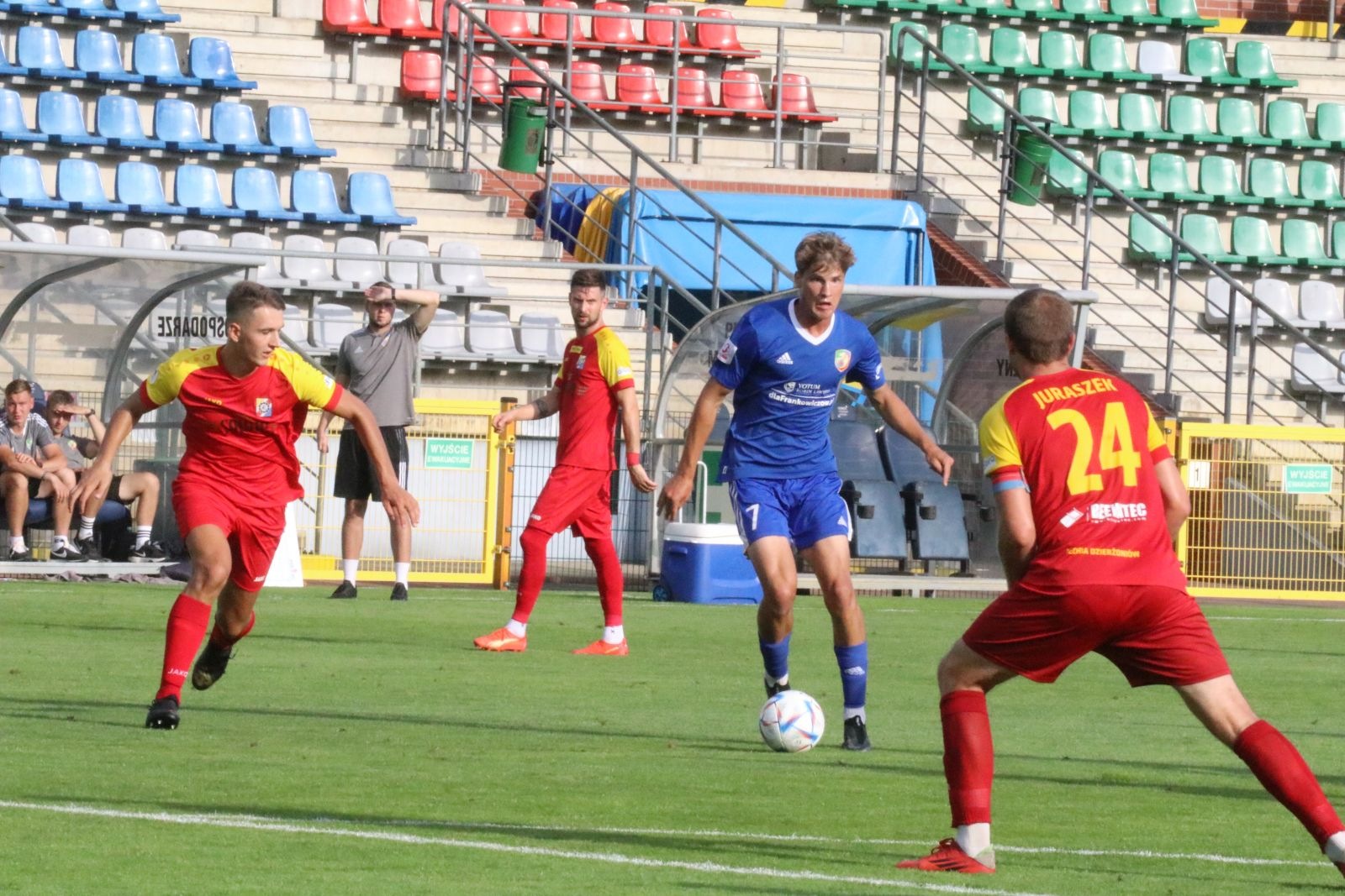 Lechia Dzierżoniów bez szans w starciu z rezerwami Miedzi