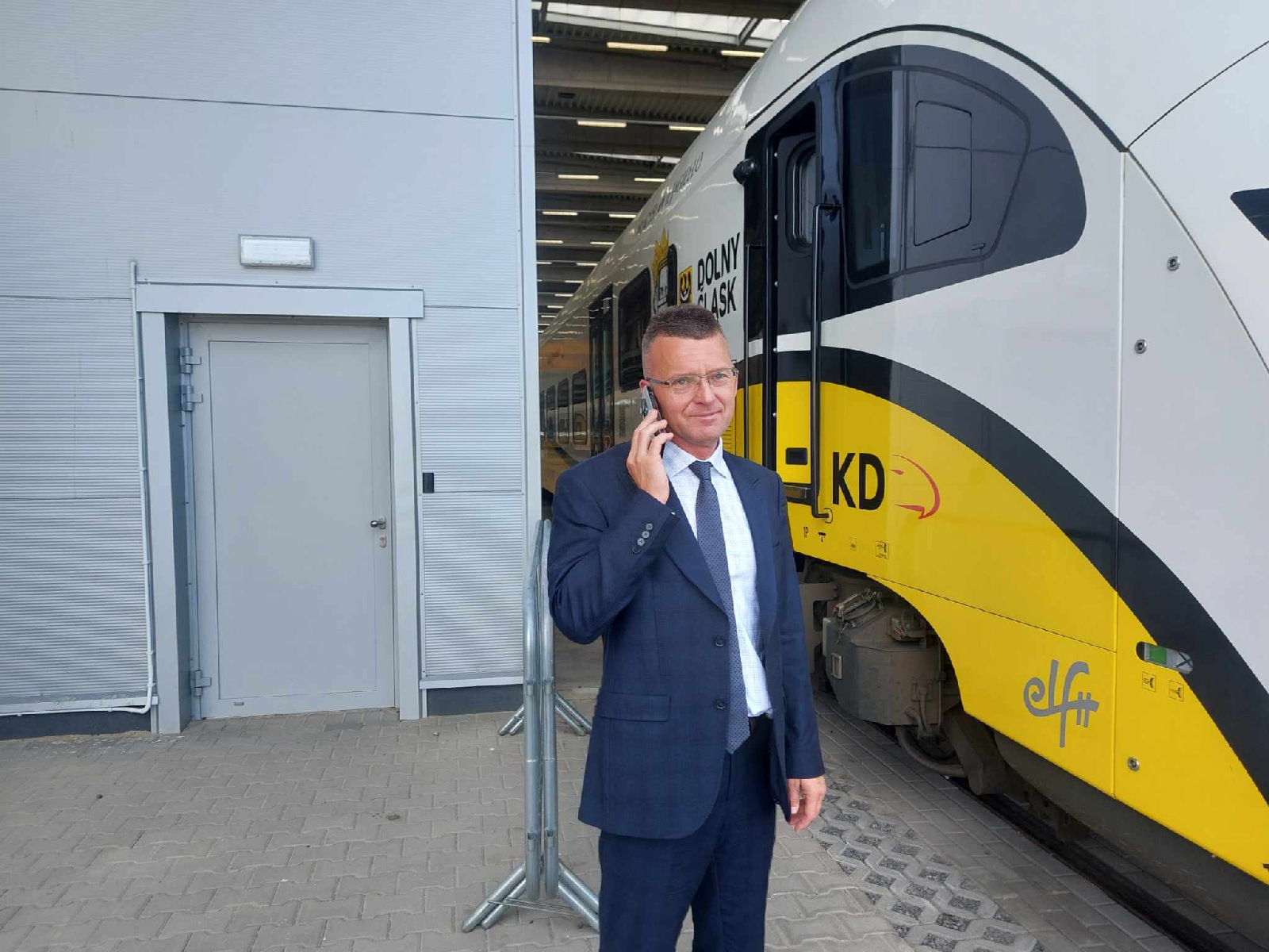 Nowa hala serwisowa Kolei Dolnośląskich oficjalnie otwarta