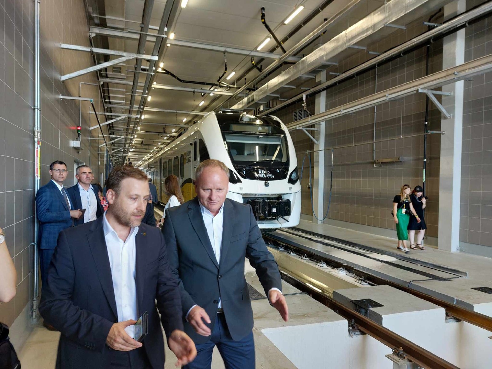Nowa hala serwisowa Kolei Dolnośląskich oficjalnie otwarta