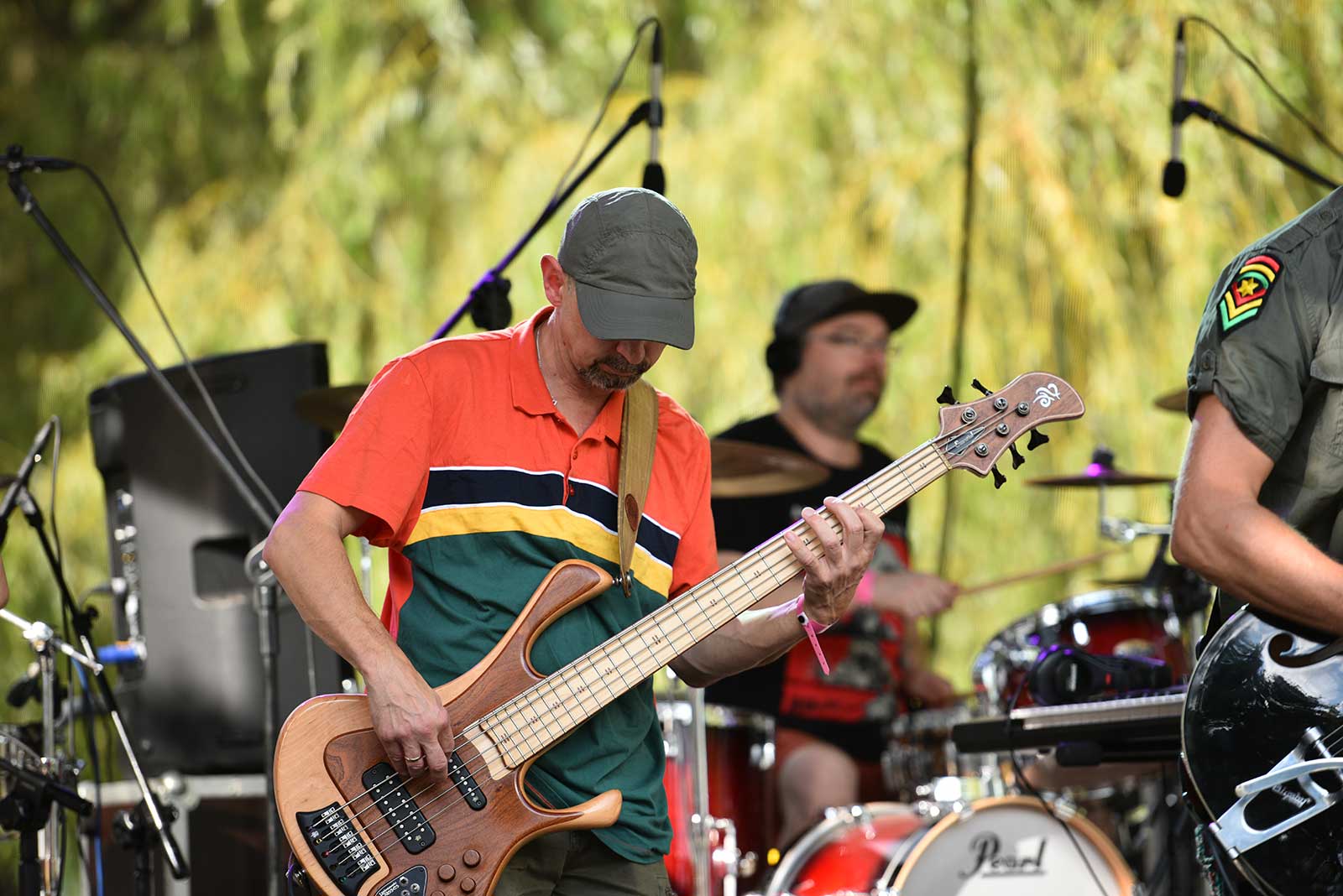 Pląsy w rytmach reggae rozpoczęły się z formacją Reaguj