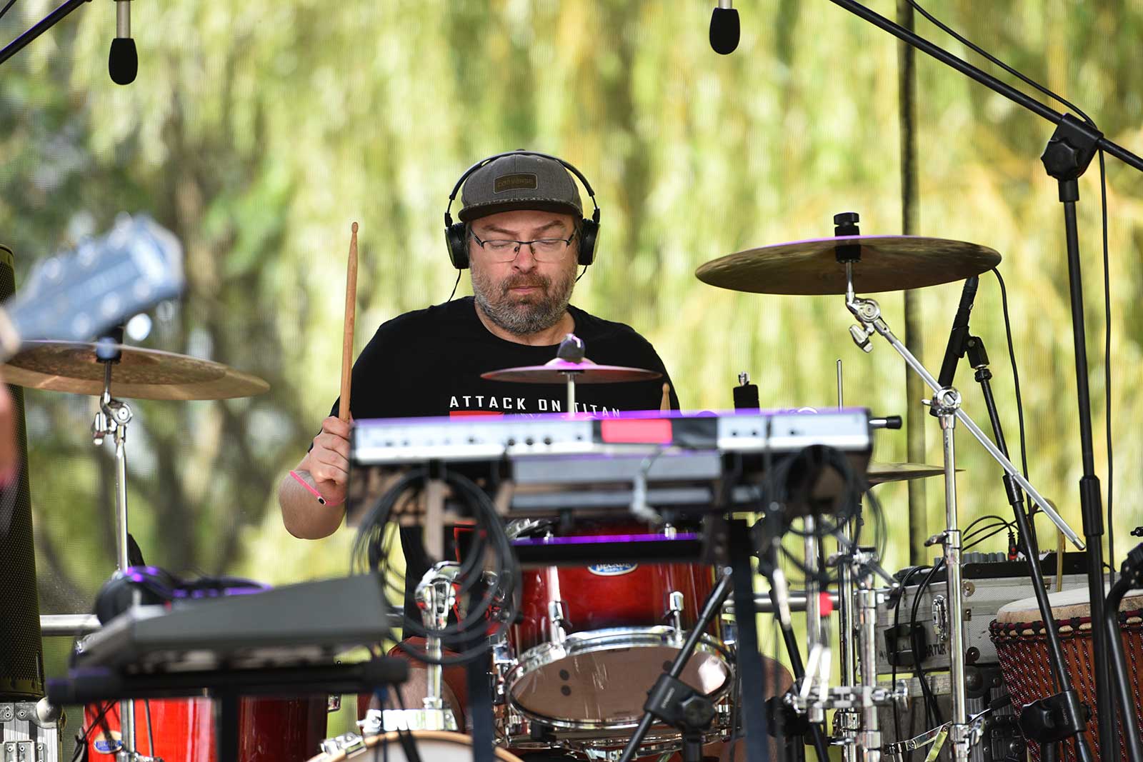 Pląsy w rytmach reggae rozpoczęły się z formacją Reaguj