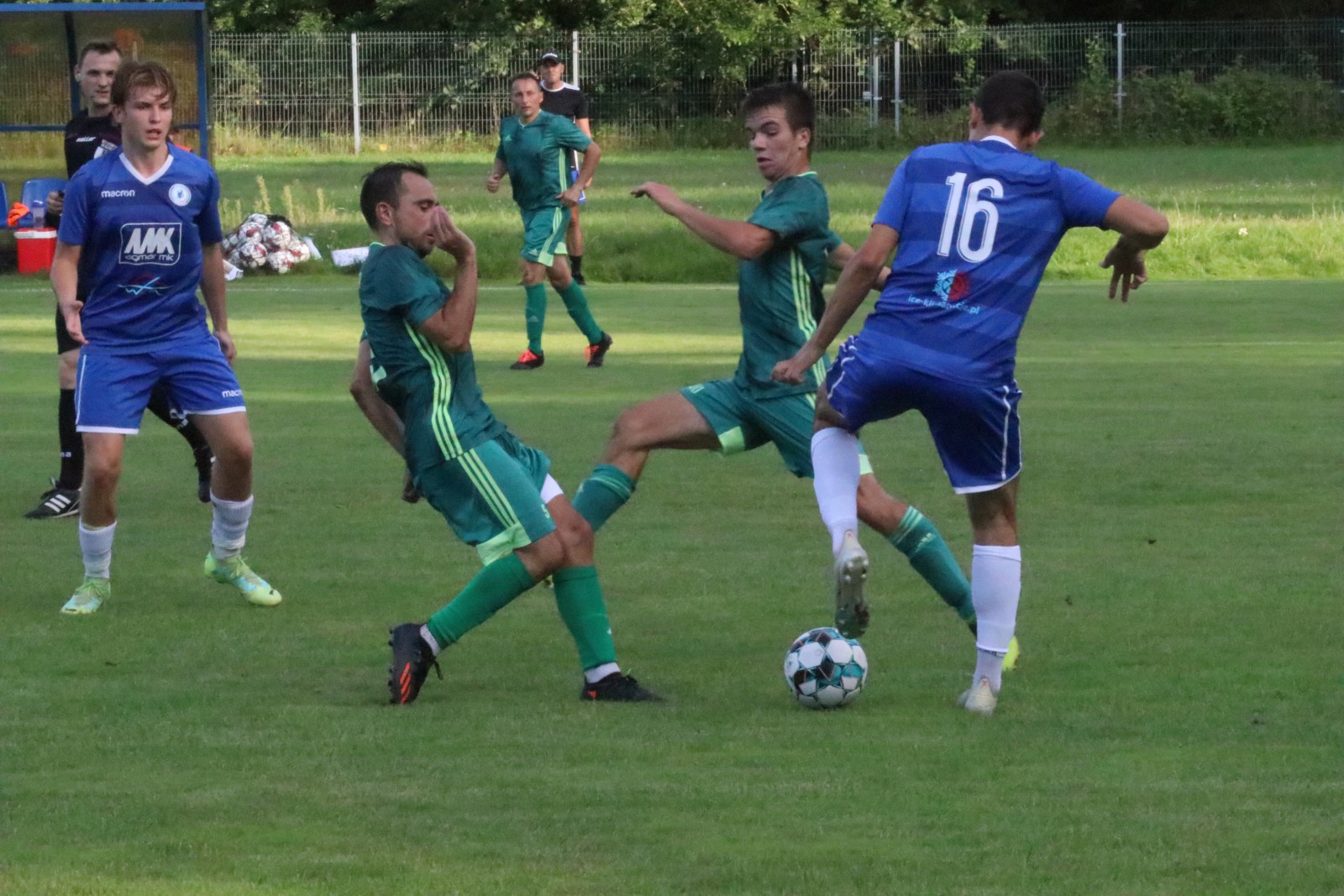 Miniderby w Bieniowicach. Błękitni pokonali Kaczawę