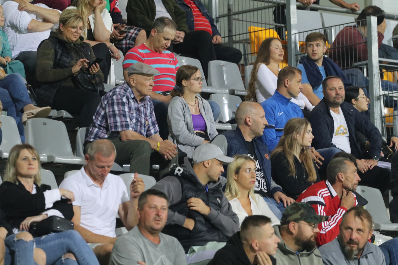 Ponad cztery tysiące siedmiuset widzów na meczu Miedzi z Wisłą