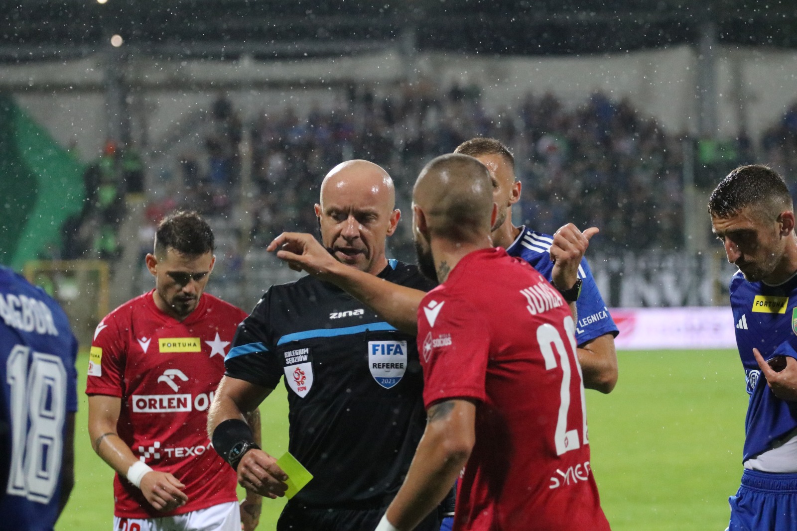 Remis z Wisłą Kraków. Miedź Legnica nadal niepokonana