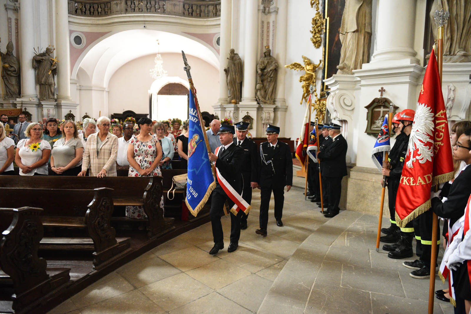 W Legnickim Polu dziękują rolnikom za plony i świętują