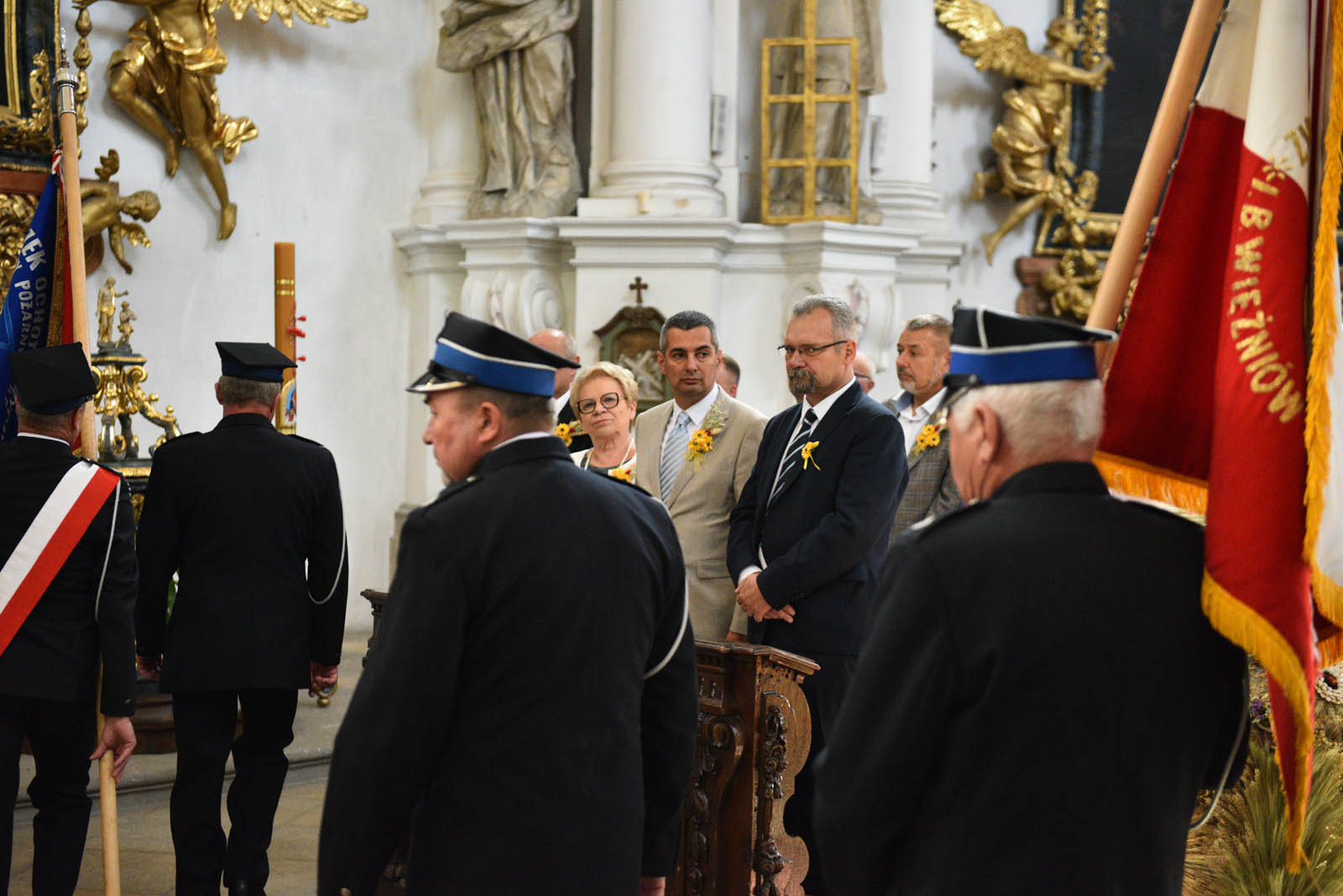 W Legnickim Polu dziękują rolnikom za plony i świętują