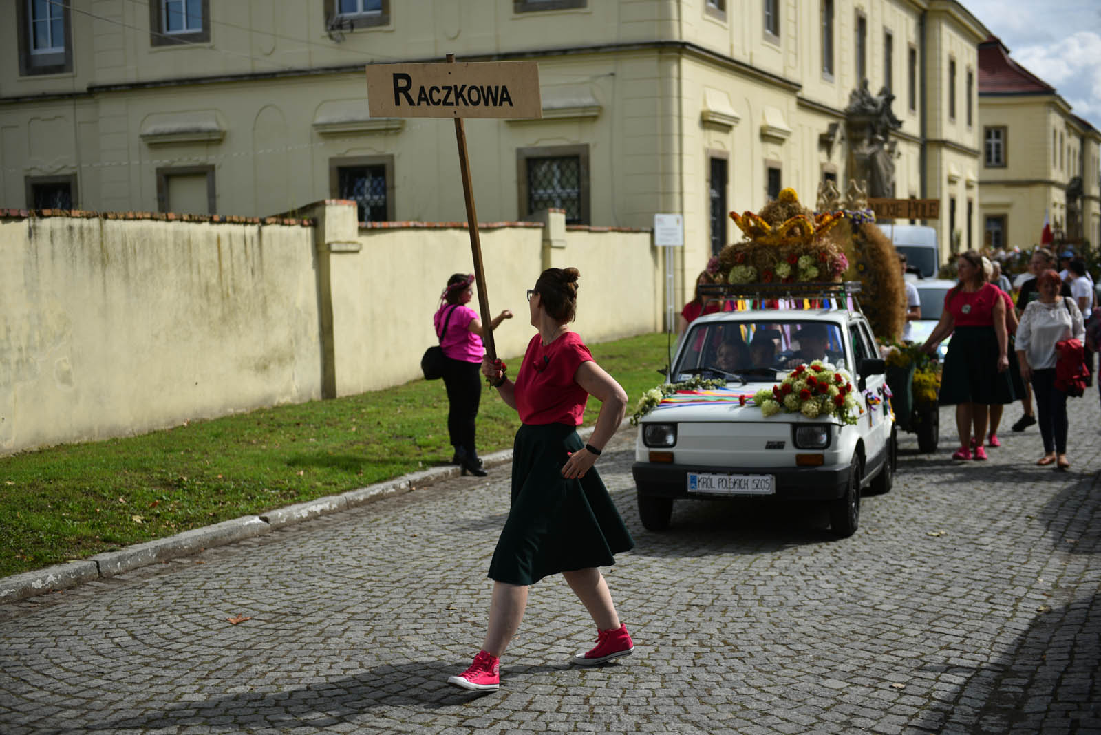 W Legnickim Polu dziękują rolnikom za plony i świętują