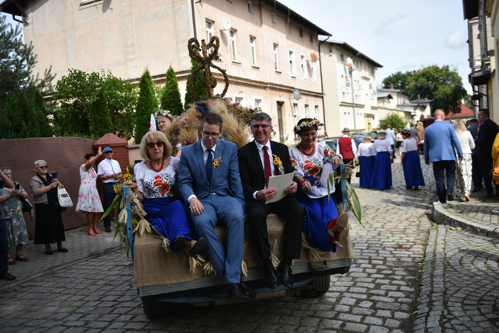 W Legnickim Polu dziękują rolnikom za plony i świętują
