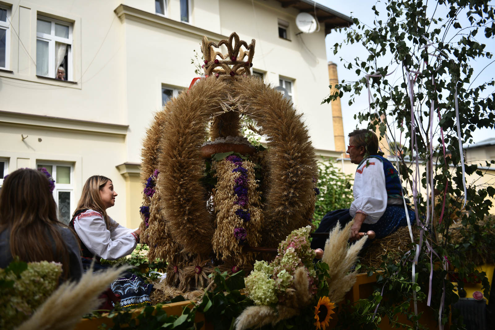 W Legnickim Polu dziękują rolnikom za plony i świętują