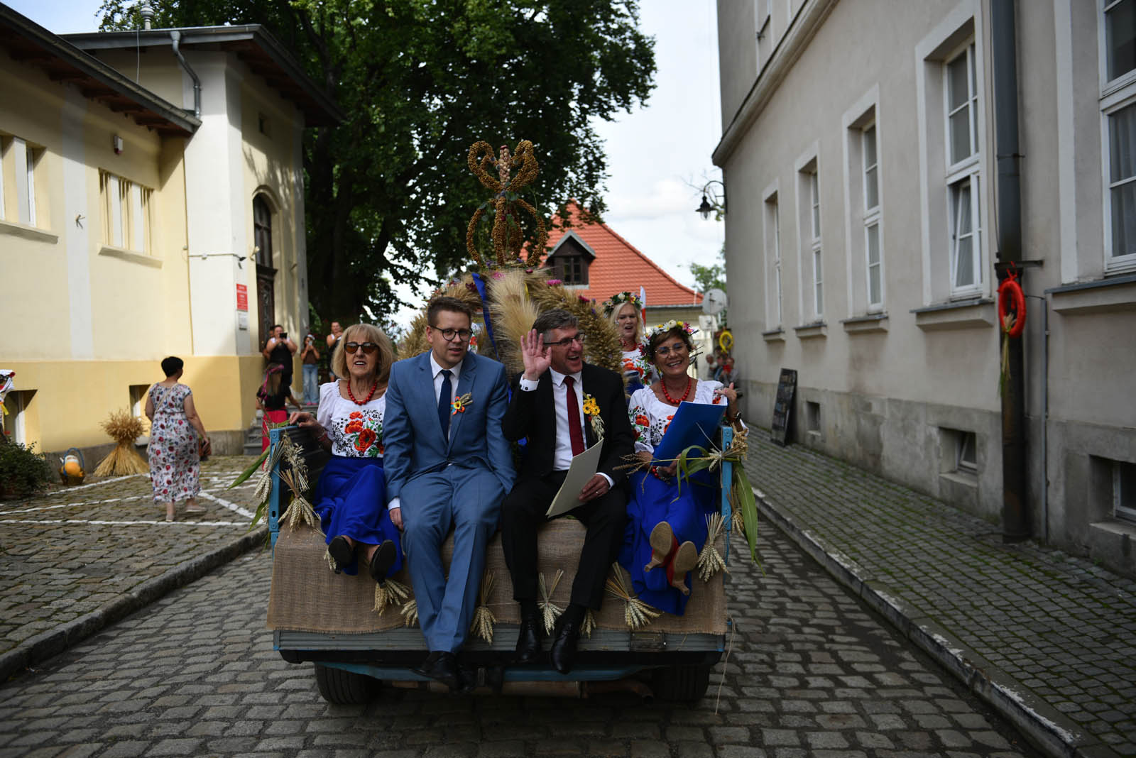 W Legnickim Polu dziękują rolnikom za plony i świętują