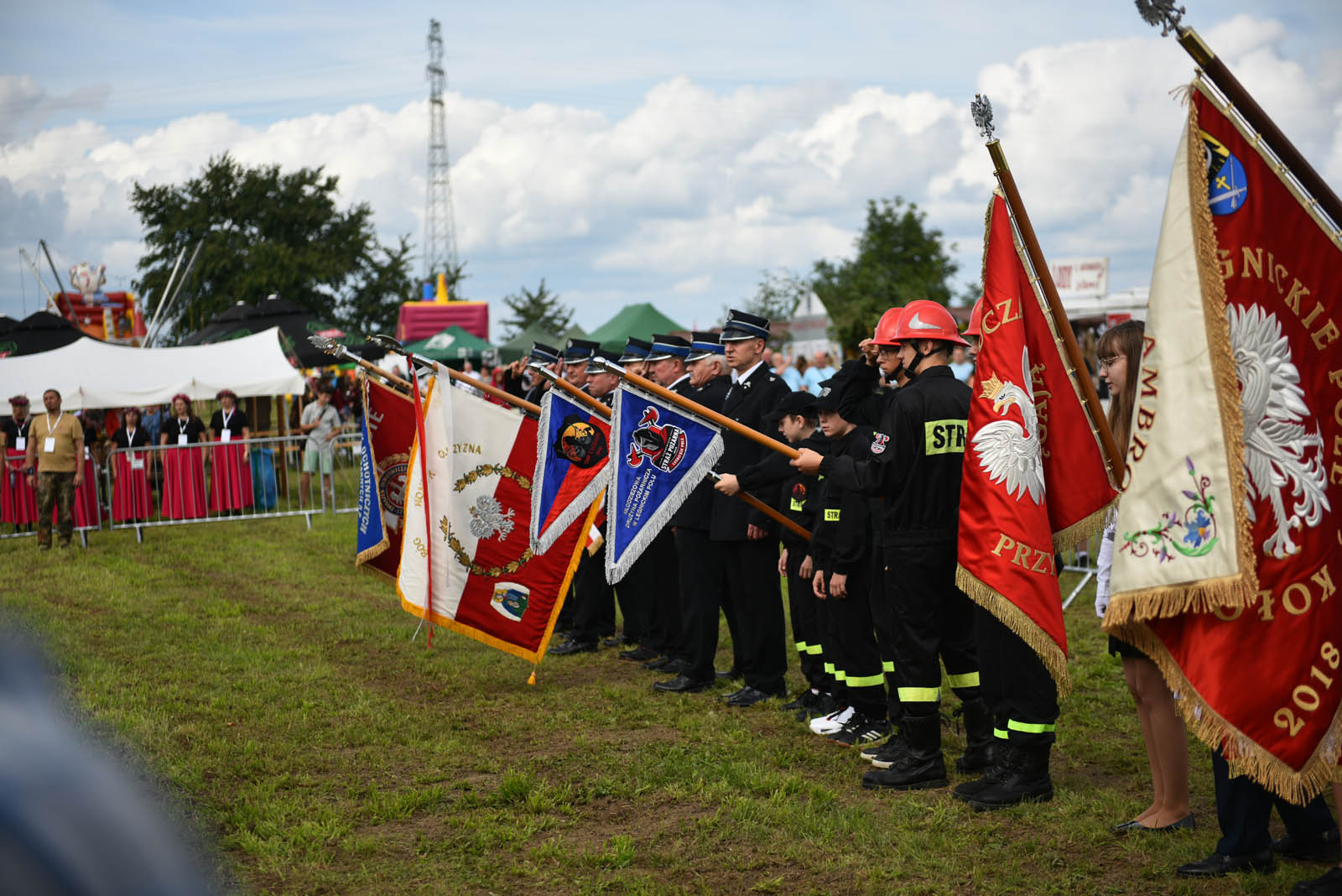 W Legnickim Polu dziękują rolnikom za plony i świętują