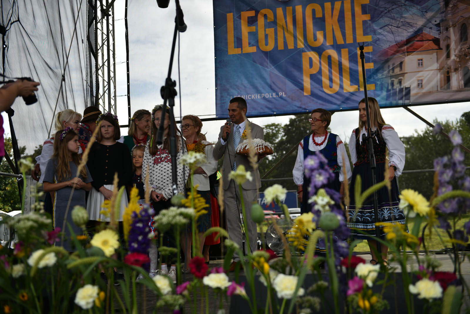 W Legnickim Polu dziękują rolnikom za plony i świętują