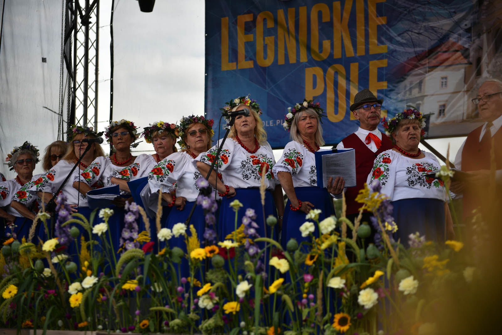 W Legnickim Polu dziękują rolnikom za plony i świętują