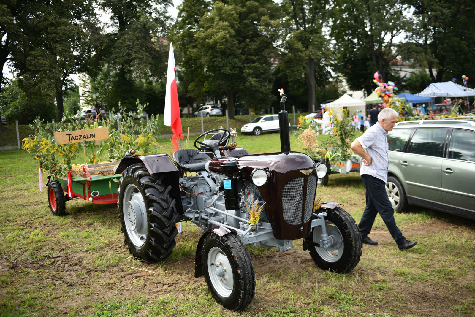 W Legnickim Polu dziękują rolnikom za plony i świętują