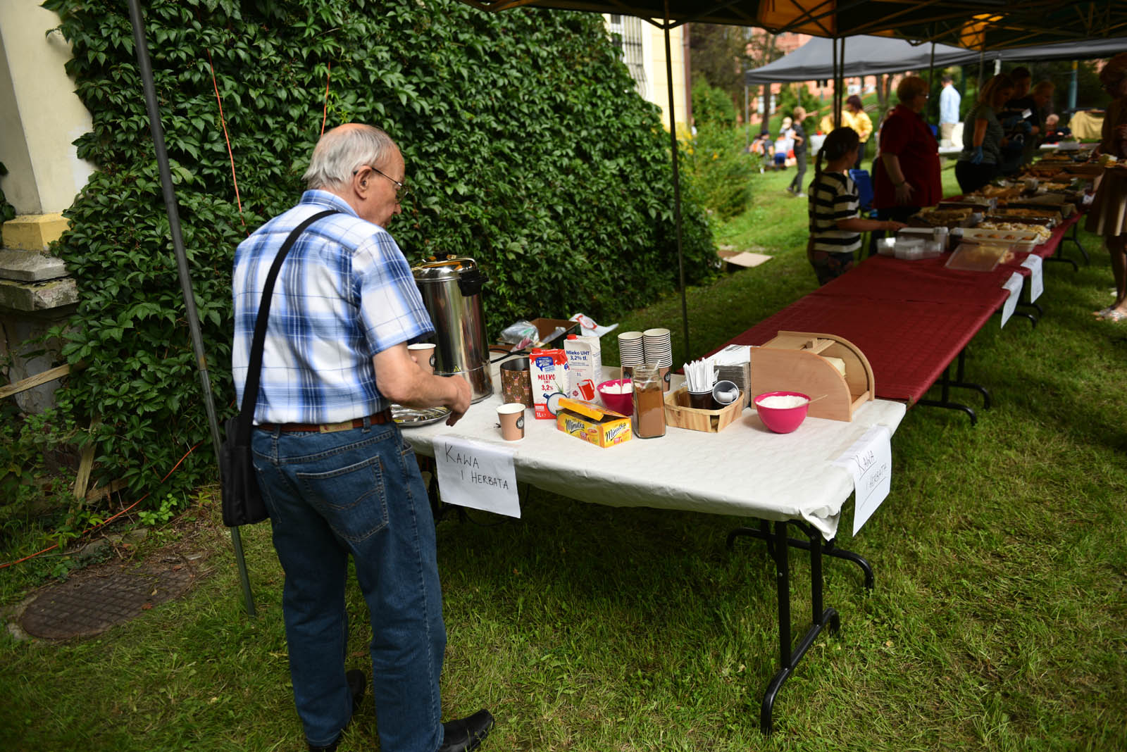 Degustowali zupę proboszcza i tańczyli Belgijkę na pikniku