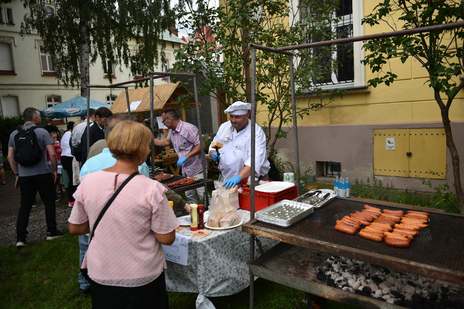 Degustowali zupę proboszcza i tańczyli Belgijkę na pikniku