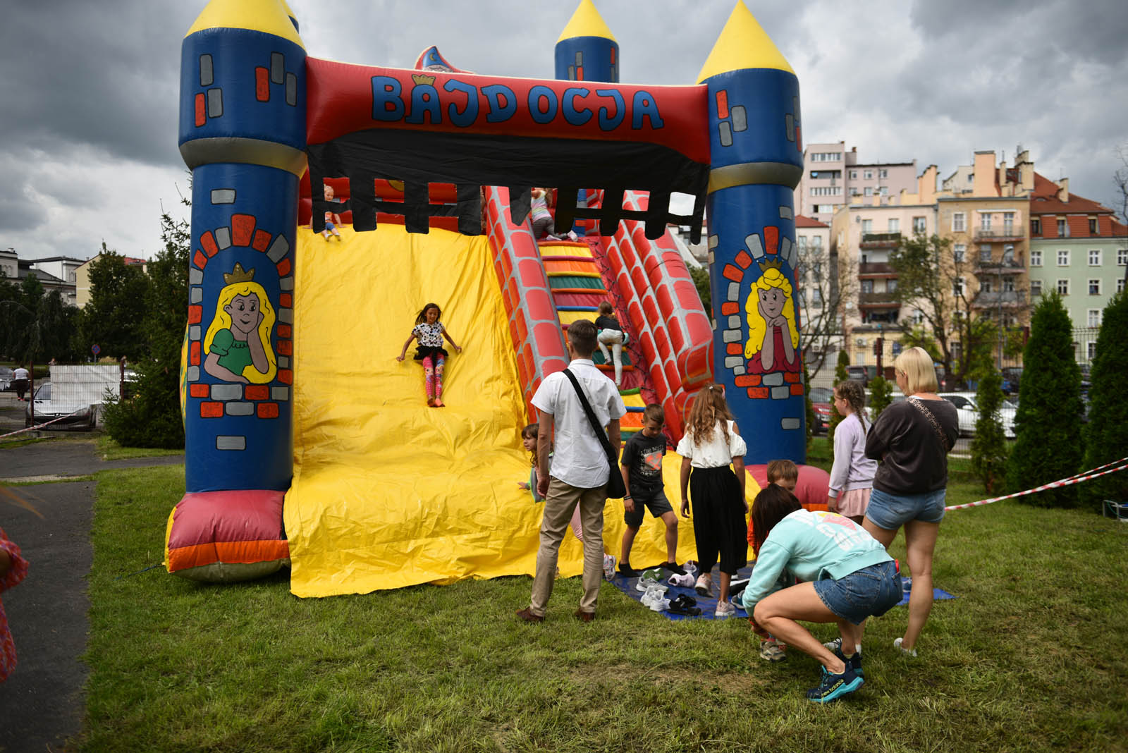 Degustowali zupę proboszcza i tańczyli Belgijkę na pikniku