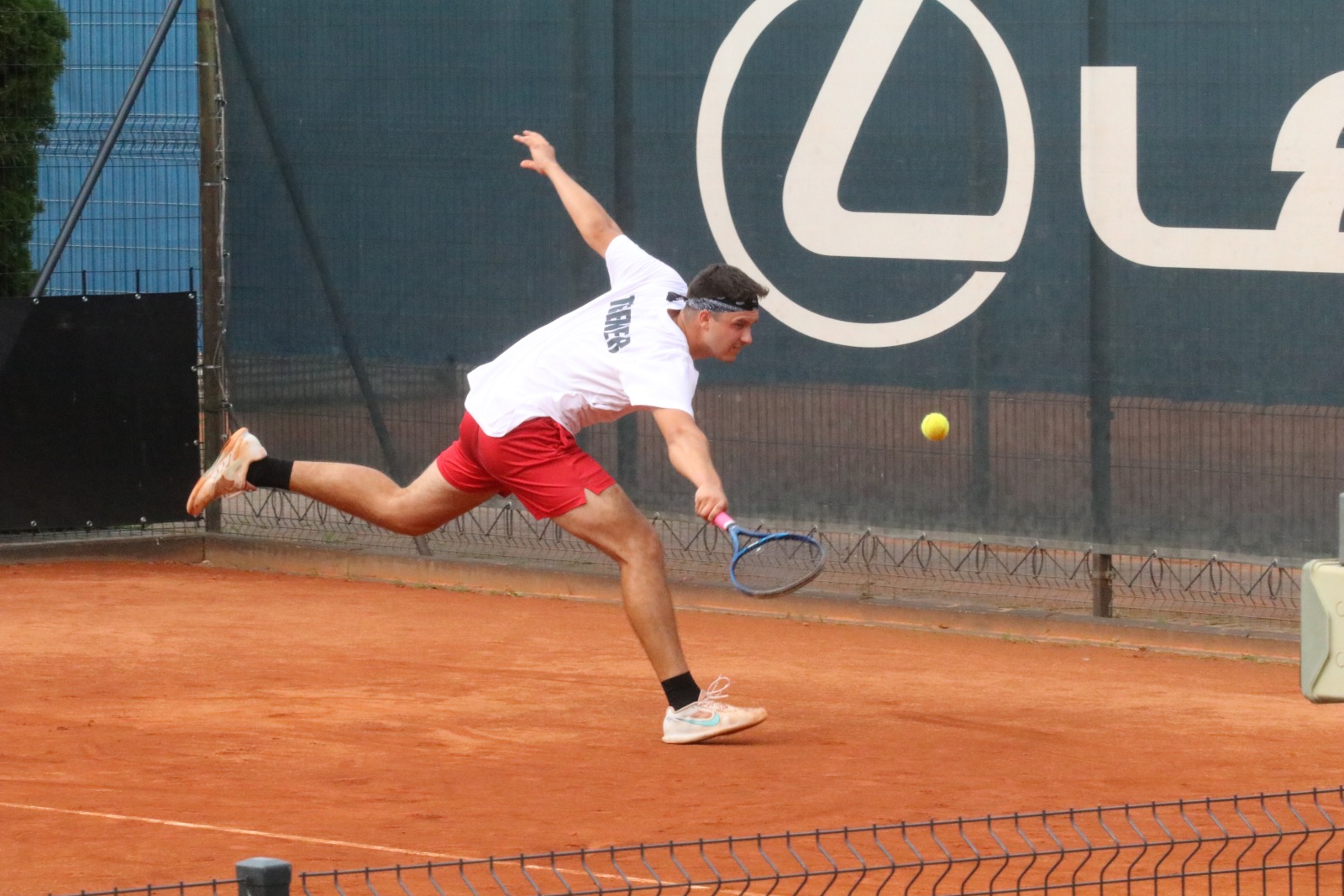 Trzeci dzień turnieju tenisa ziemnego Jarexs & Lexus Cup