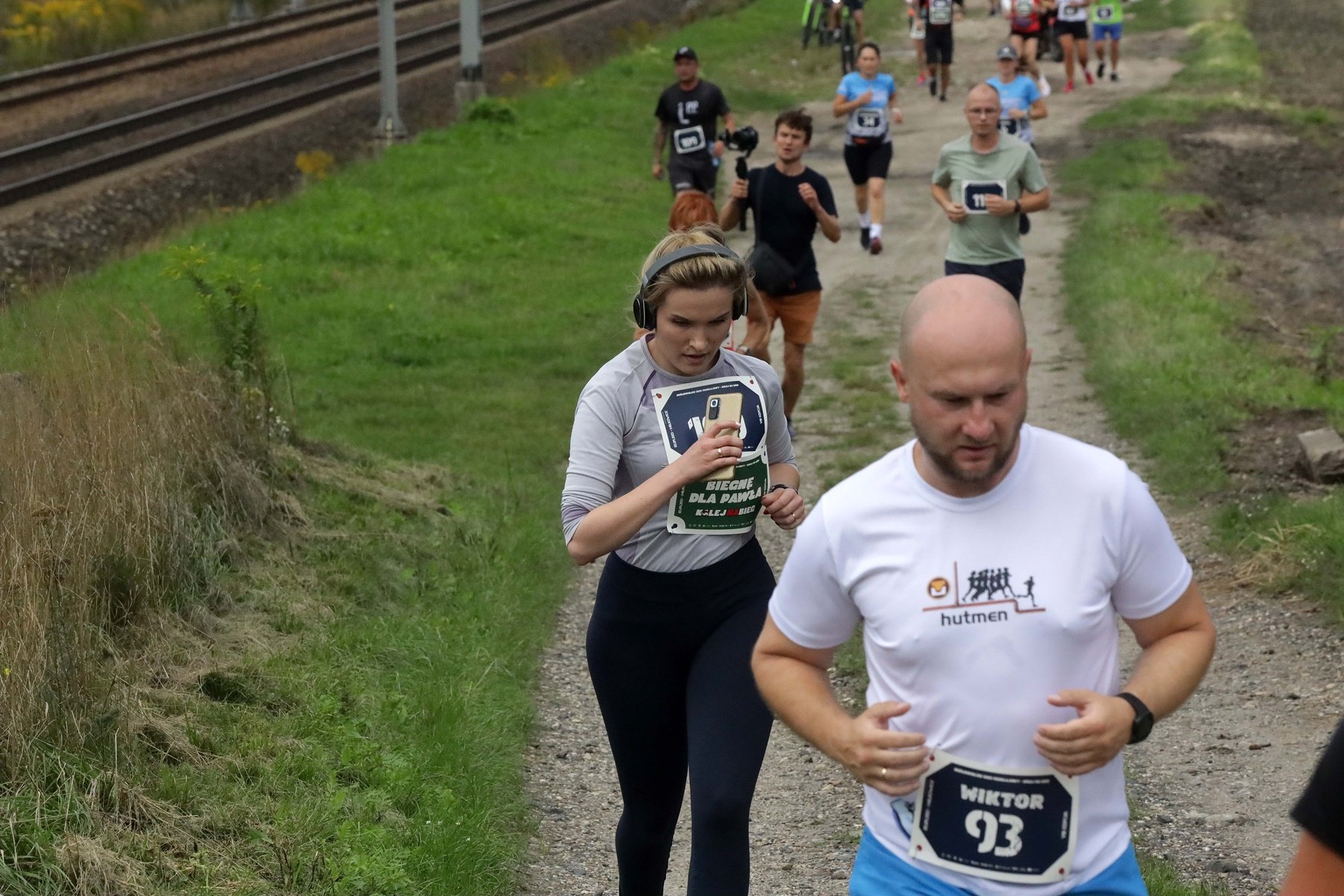 VIII Kolej Na Bieg 2023. Sto pięćdziesiąt osób na mecie biegu