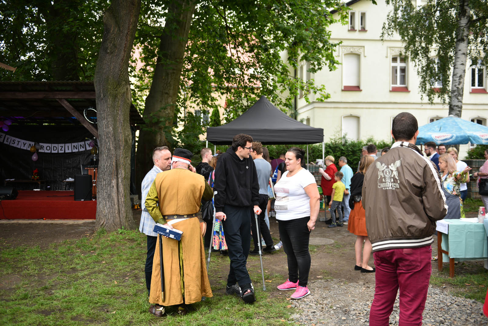 Degustowali zupę proboszcza i tańczyli Belgijkę na pikniku