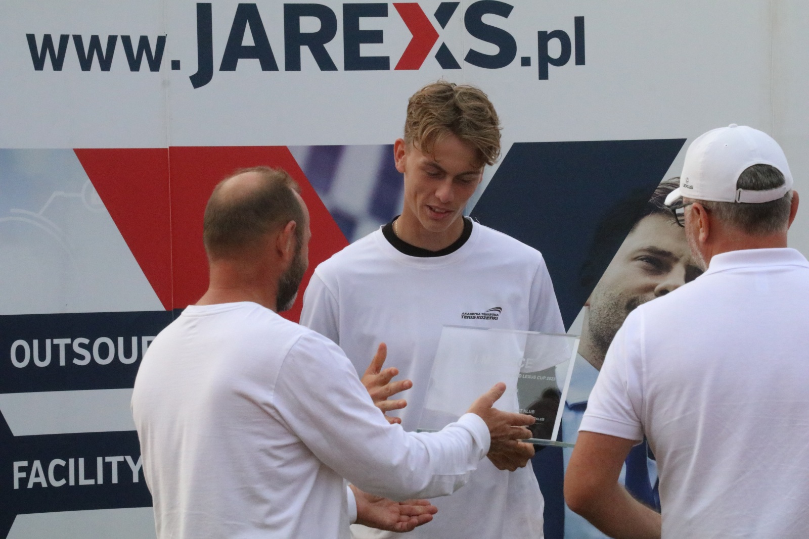 Turnieju tenisa ziemnego Jarexs & Lexus Cup - rozdanie nagród	