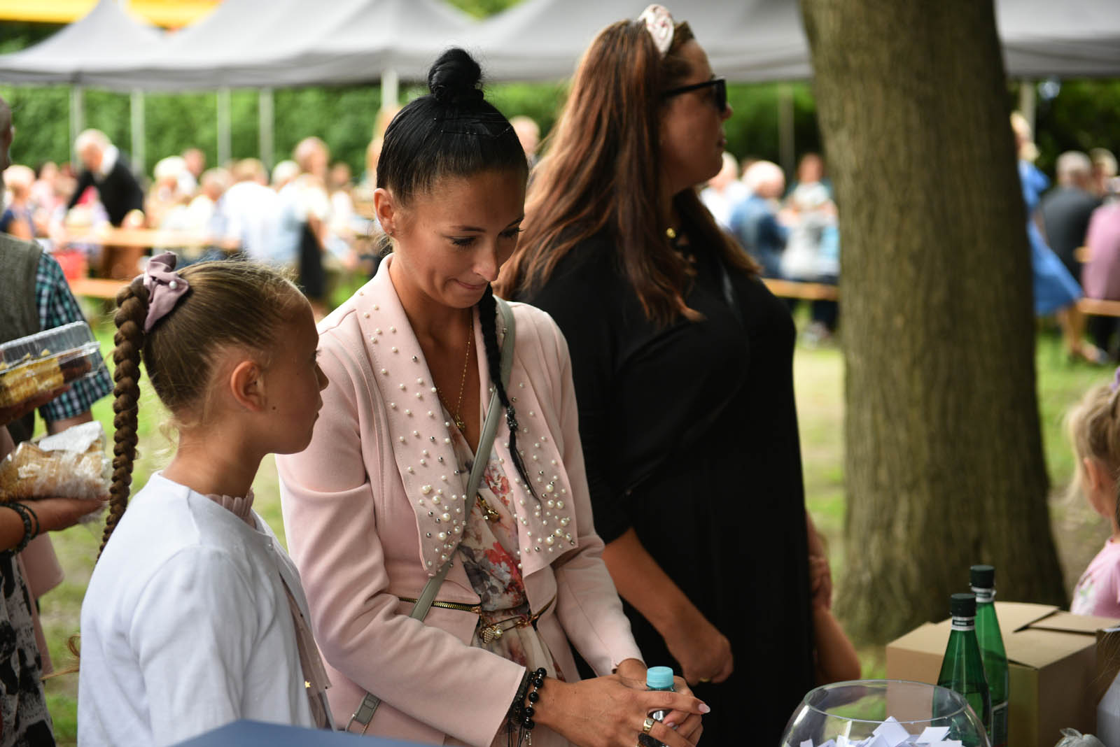 Degustowali zupę proboszcza i tańczyli Belgijkę na pikniku