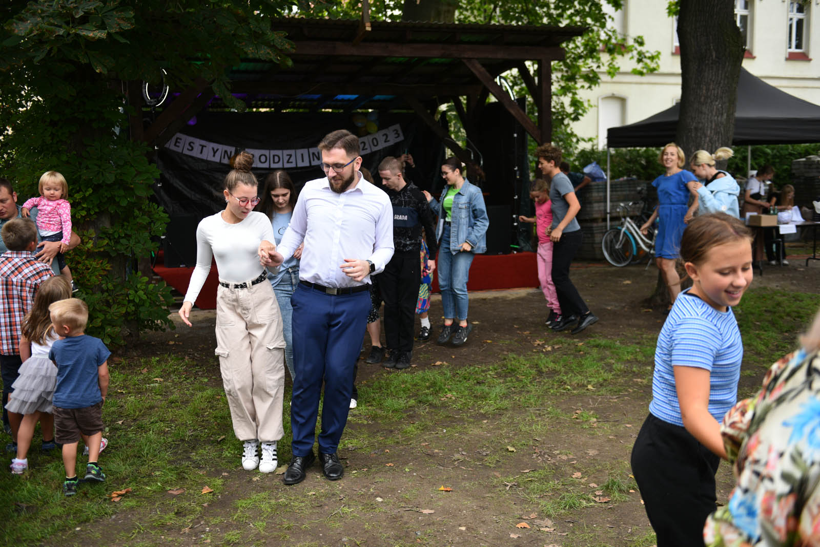 Degustowali zupę proboszcza i tańczyli Belgijkę na pikniku