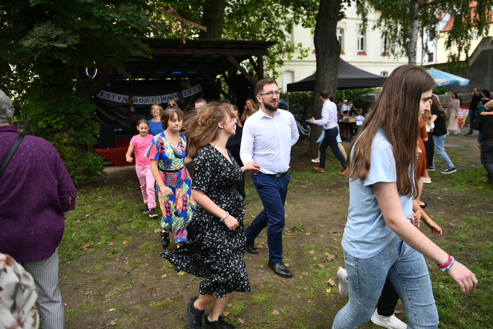 Degustowali zupę proboszcza i tańczyli Belgijkę na pikniku