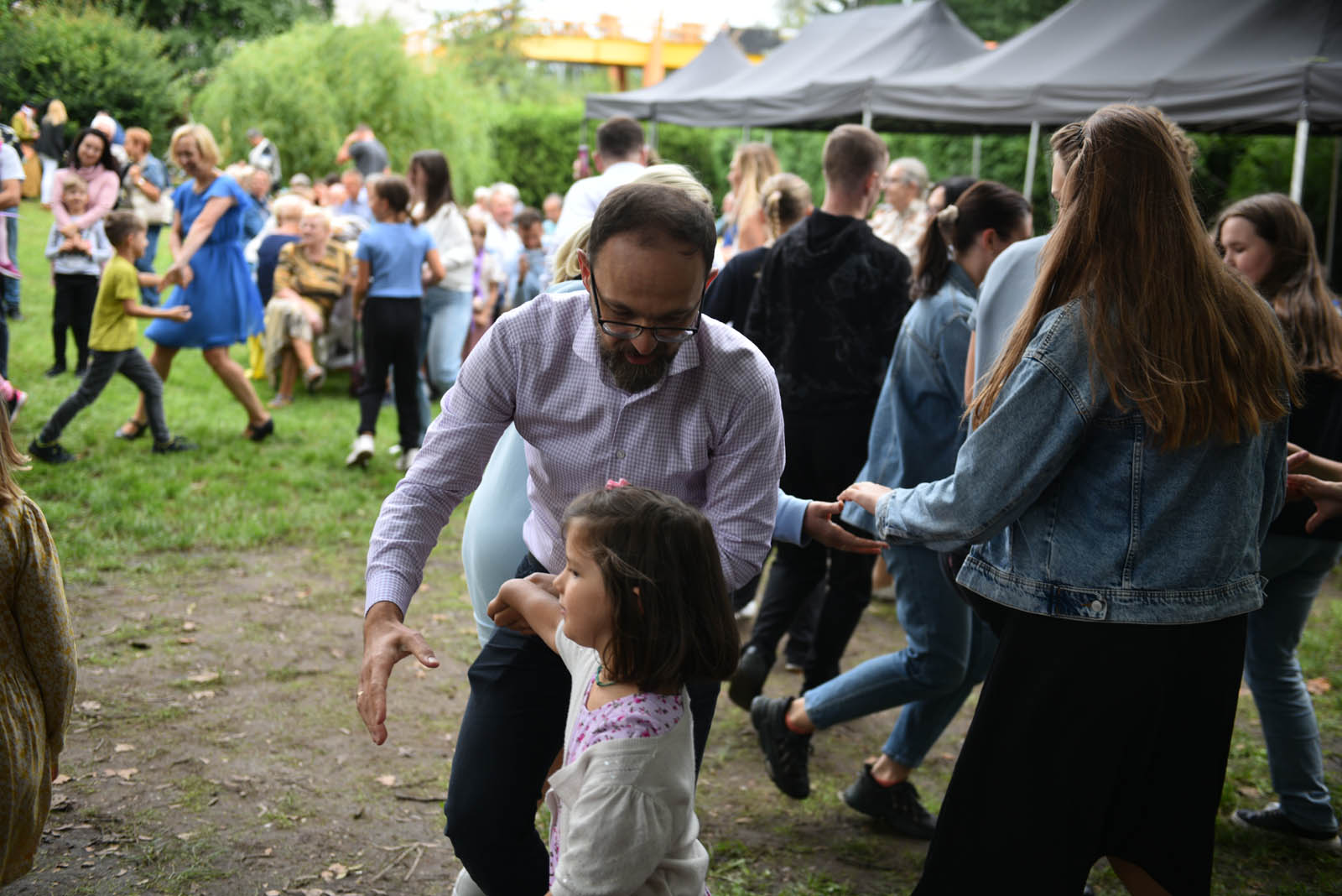 Degustowali zupę proboszcza i tańczyli Belgijkę na pikniku
