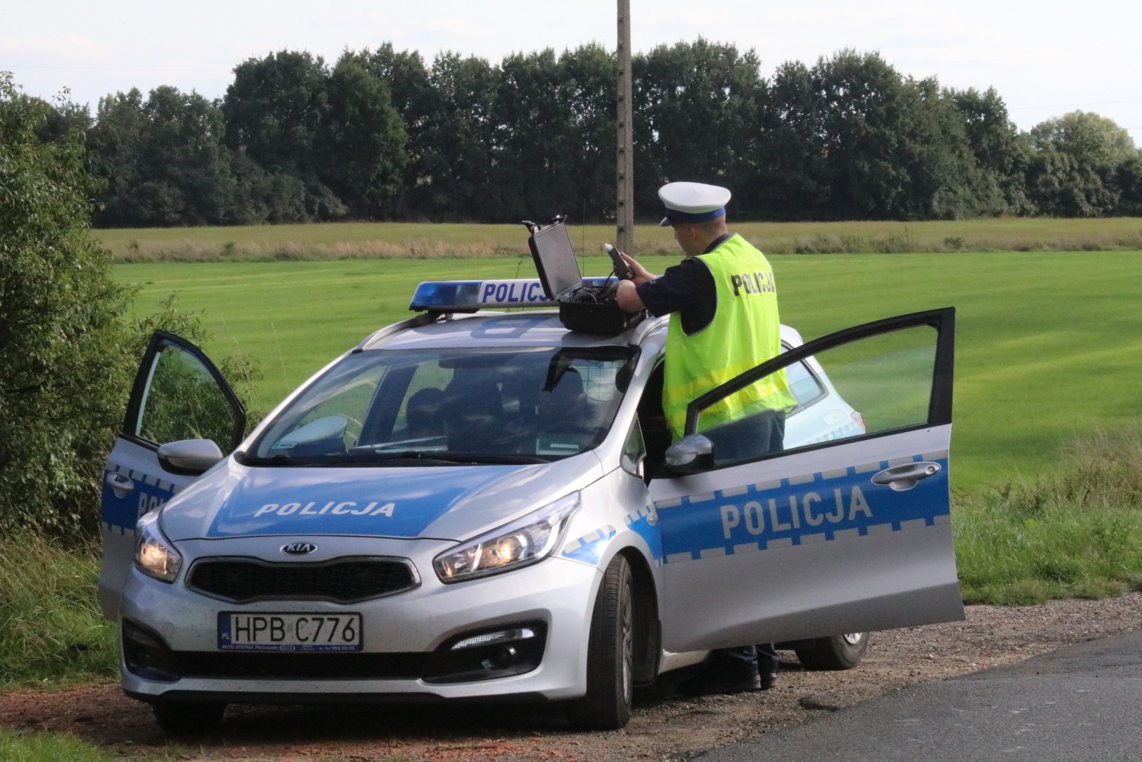 Dwa samochody zderzyły się czołowo na ulicy Pątnowskiej