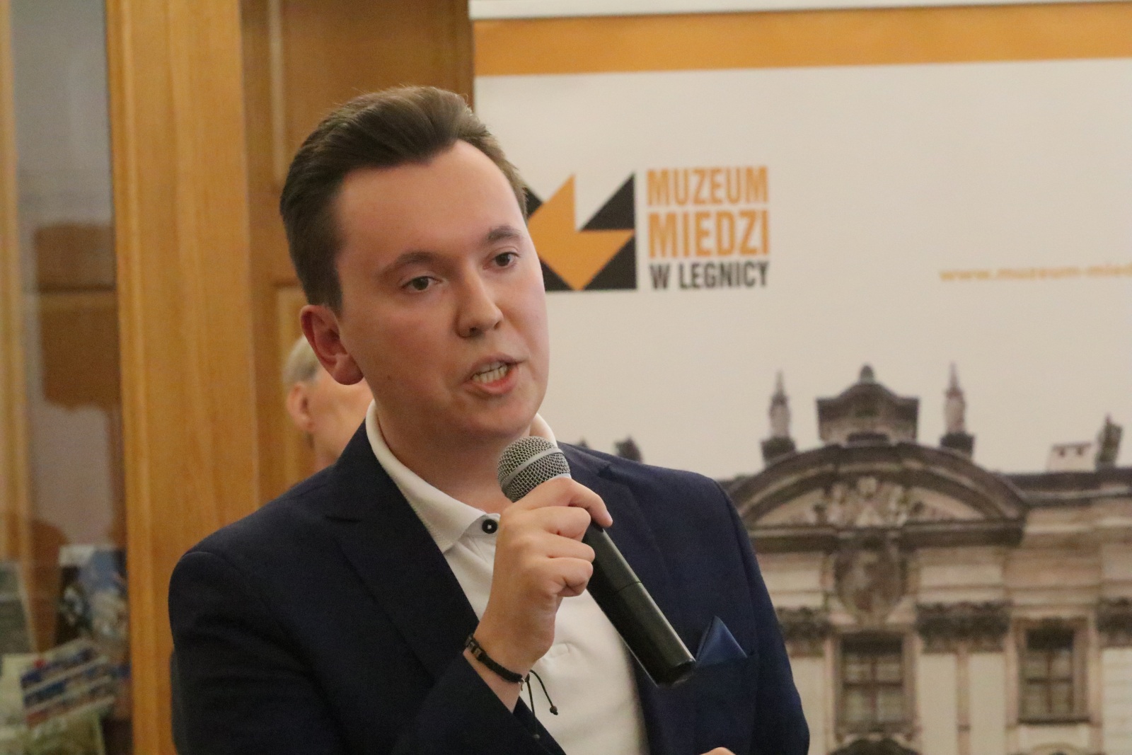 Spotkanie autorskie z Jarosławem Jaśnikowskim
