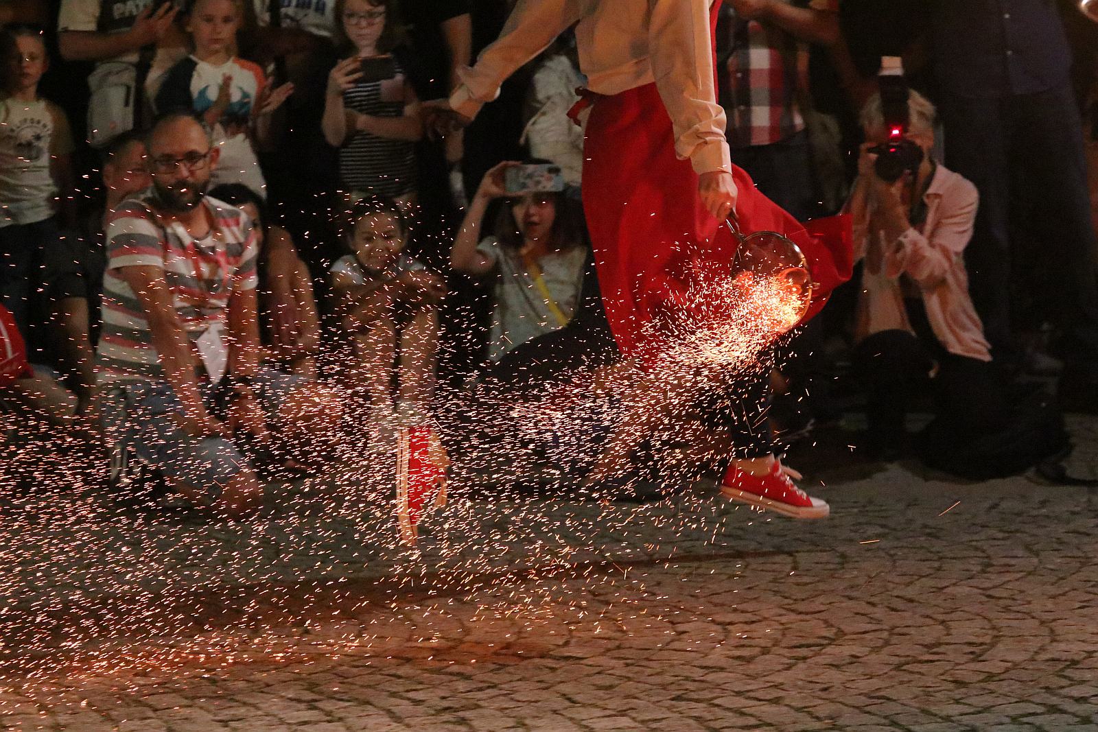 Teatr Ognia Azislight zachwycił swoim legniczan pokazem