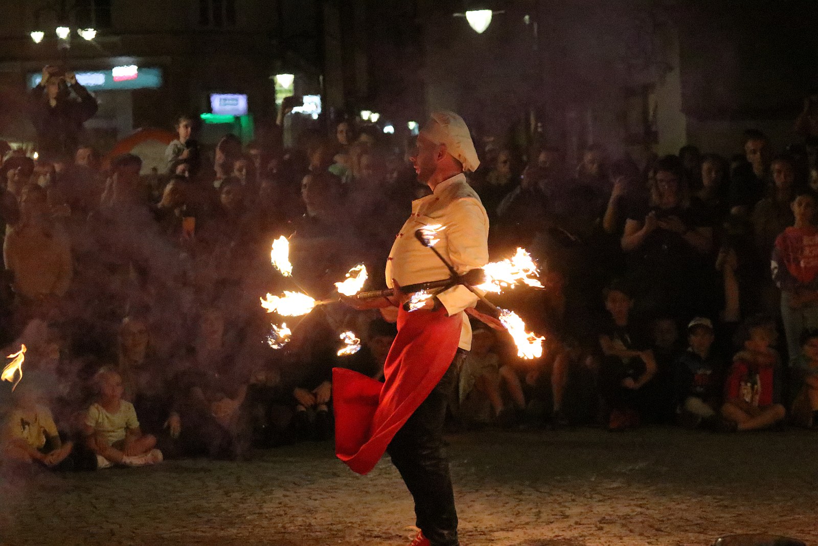 Teatr Ognia Azislight zachwycił swoim legniczan pokazem