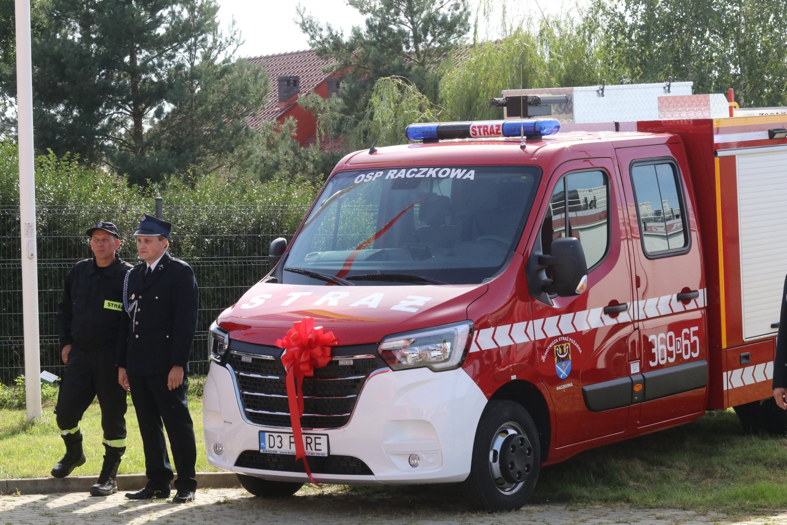OSP Raczkowa otrzymała nowy wóz strażacki