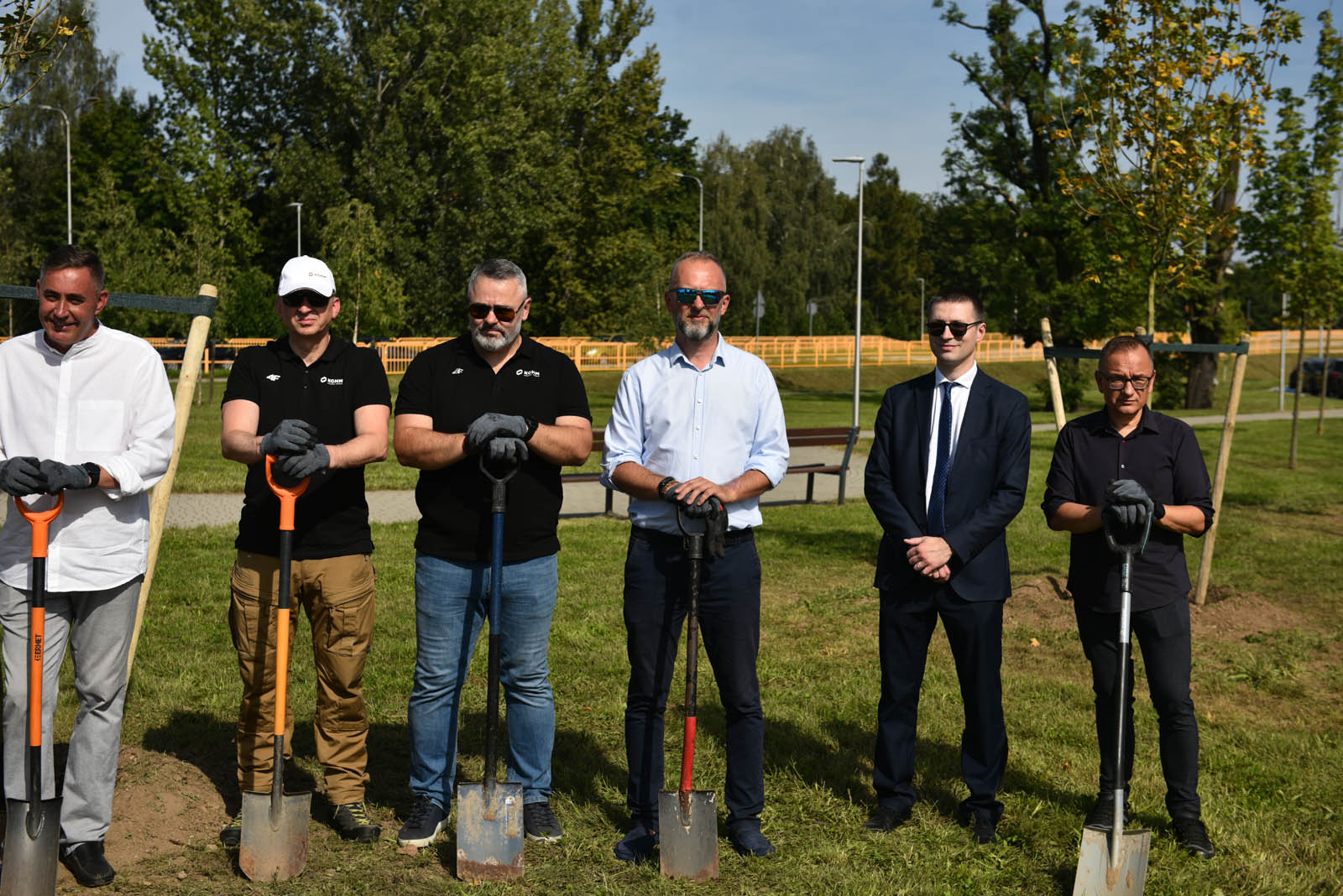 Nasadzenie drzew było jednym z punktów jubileuszu huty miedzi