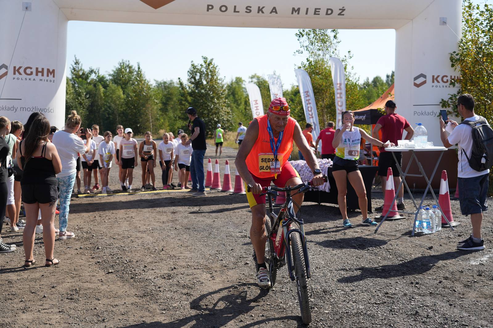 Jesienny Bieg Przełajowy z okazji 70-lecia Huty Miedzi Legnica