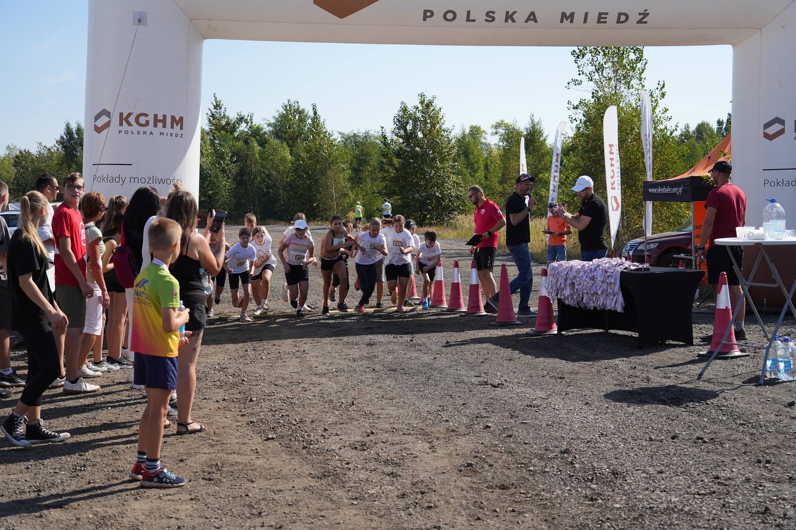 Jesienny Bieg Przełajowy z okazji 70-lecia Huty Miedzi Legnica