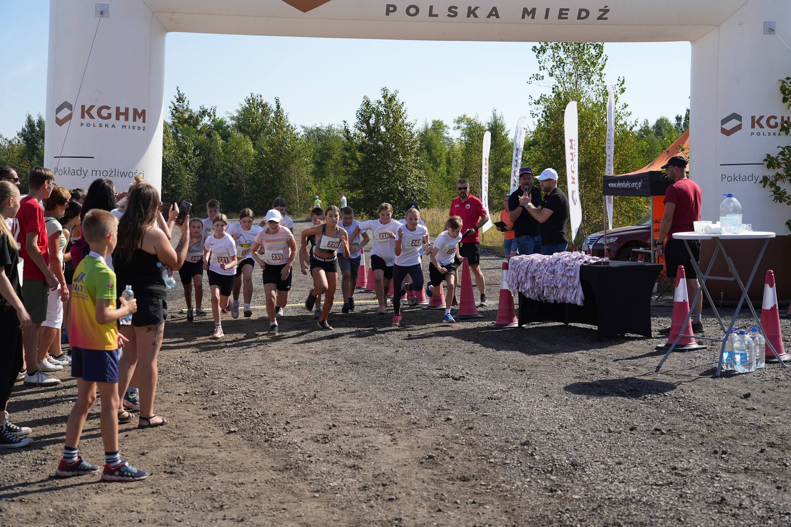 Jesienny Bieg Przełajowy z okazji 70-lecia Huty Miedzi Legnica