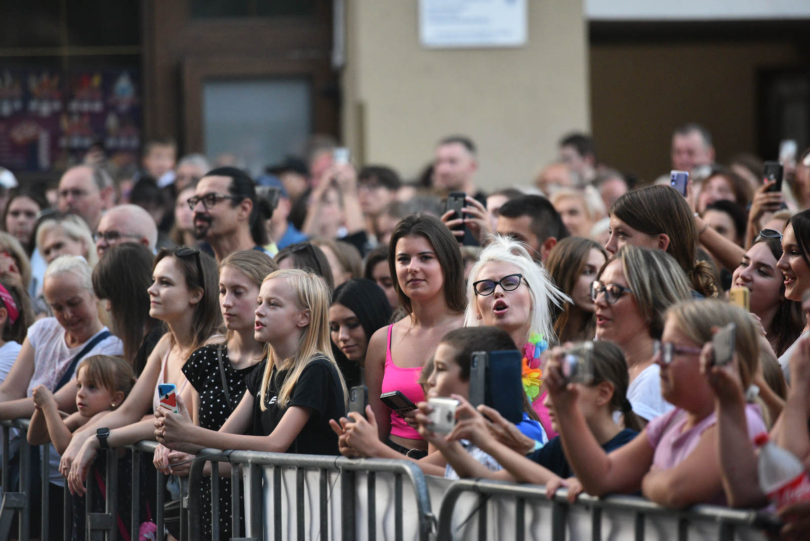 Legnica bawiła się z gwiazdami i lokalnymi wykonawcami