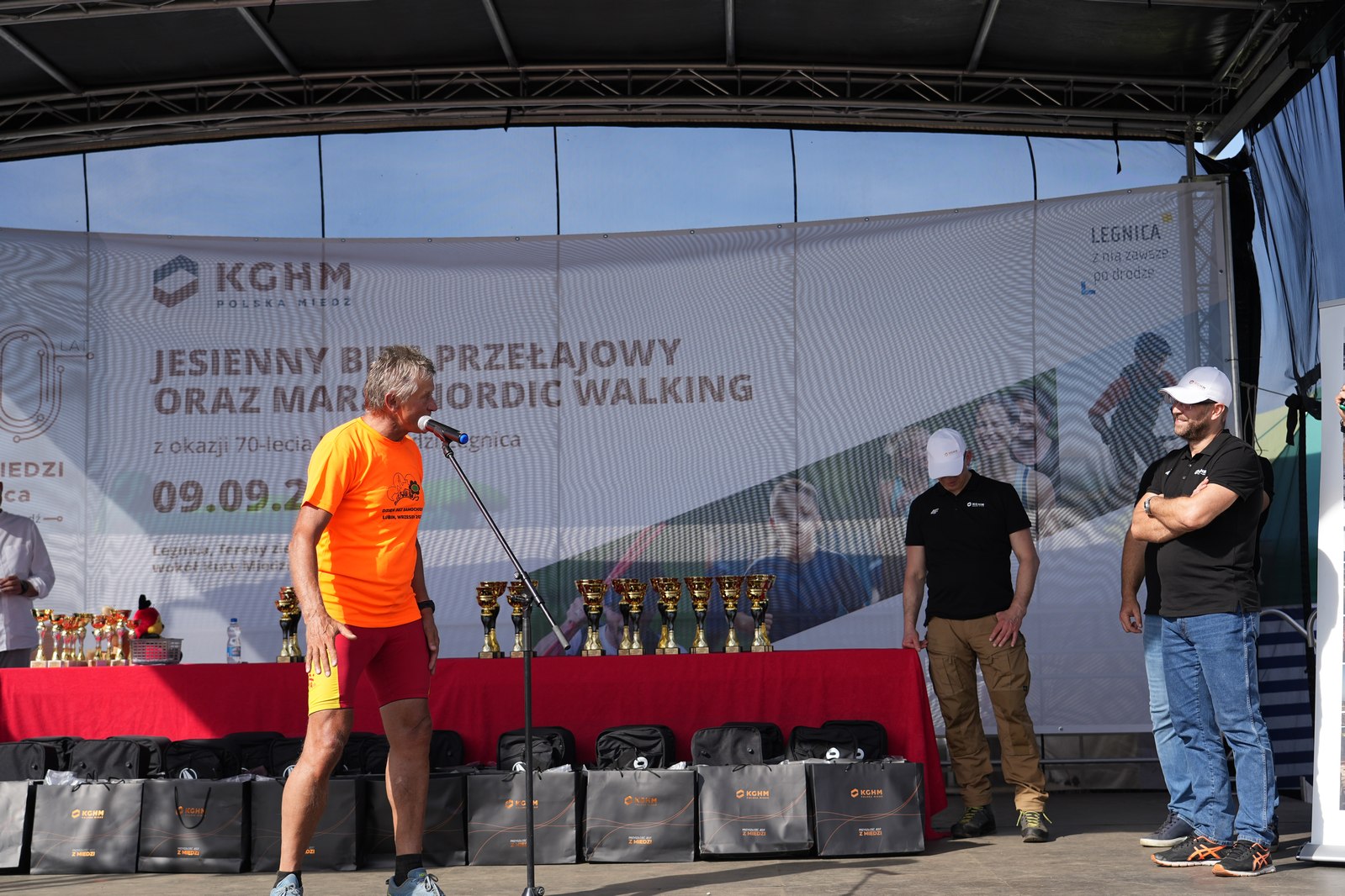 Jesienny Bieg Przełajowy z okazji 70-lecia Huty Miedzi Legnica