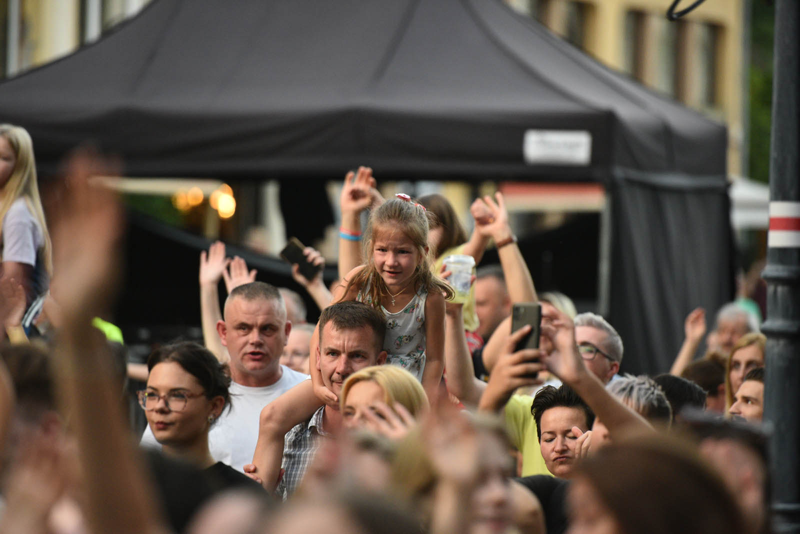 Legnica bawiła się z gwiazdami i lokalnymi wykonawcami