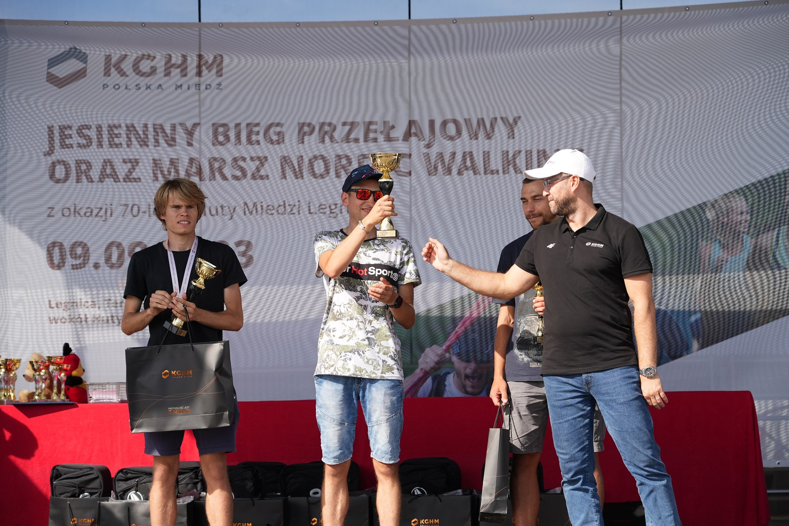 Jesienny Bieg Przełajowy z okazji 70-lecia Huty Miedzi Legnica