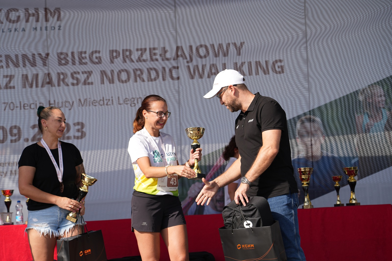 Jesienny Bieg Przełajowy z okazji 70-lecia Huty Miedzi Legnica